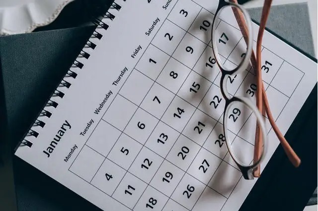 Calendar and glasses